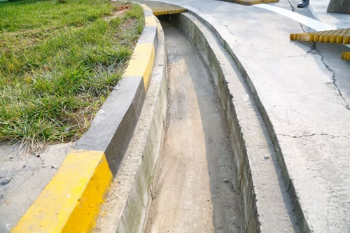 熱火朝天！集團總部140余人到股份公司氯堿分廠開展勞動(圖6)