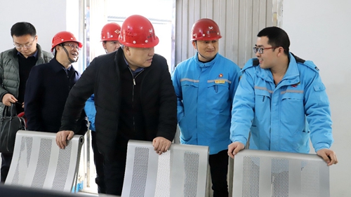 袁衛(wèi)東到股份、楚星和新項(xiàng)目現(xiàn)場(chǎng)調(diào)研(圖2)