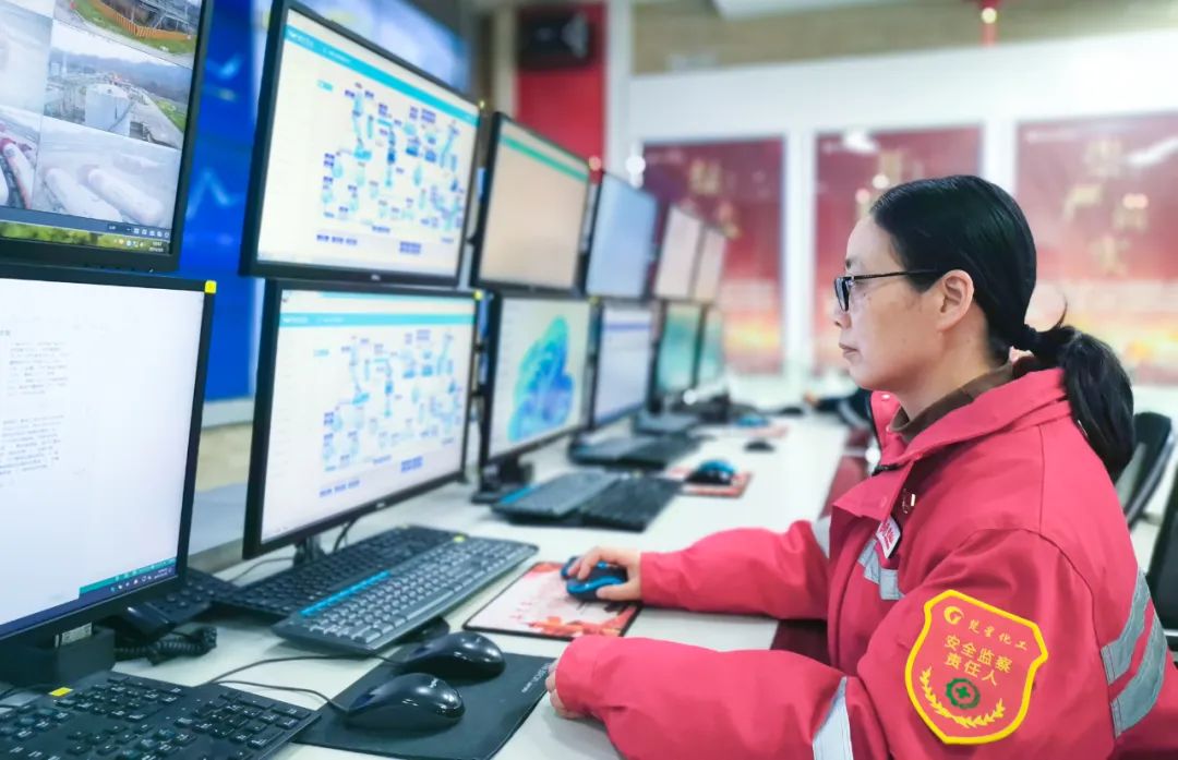 【三八特輯】楚星公司王芳：柔肩擔(dān)重任，為公司安全生產(chǎn)穩(wěn)定貢獻(xiàn)巾幗力量(圖4)