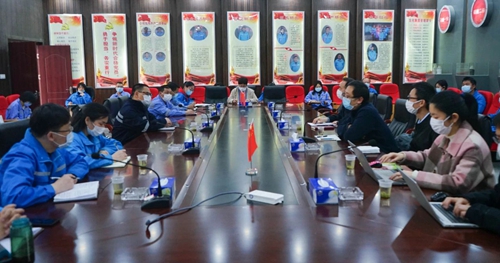 周金平、張濤一行到松滋肥業(yè)駐點(diǎn)推進(jìn)信息化工作