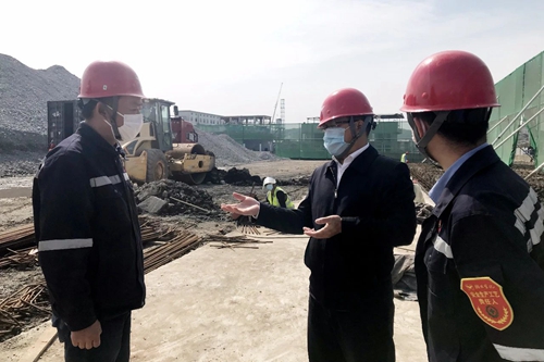 王大真到股份公司現(xiàn)場檢查工作并出席氯堿銷售5月價(jià)格計(jì)劃會