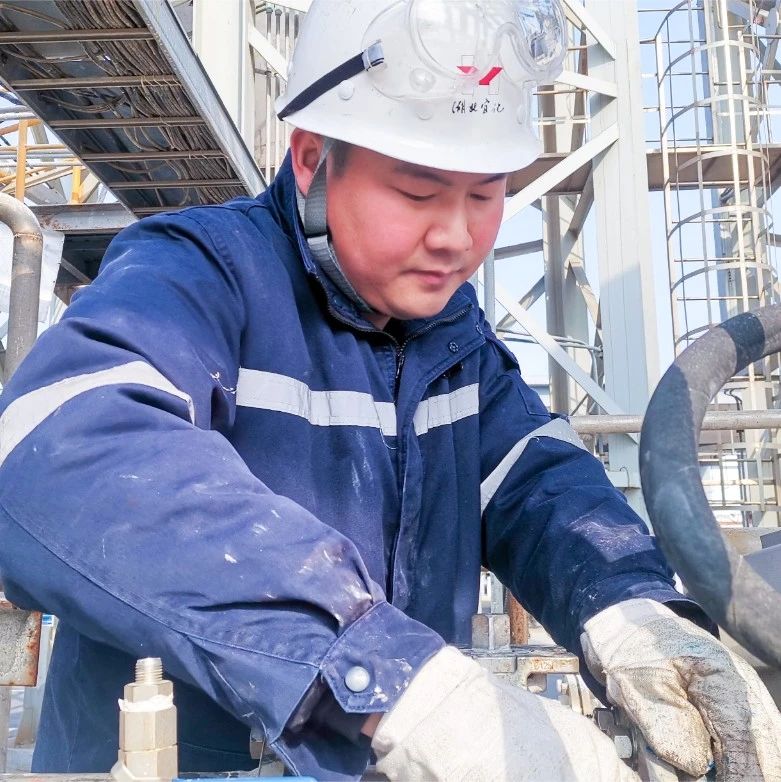 【宜化榜樣】新材料公司楊帆：扎根一線精耕細(xì)作，不負(fù)韶華淬煉匠心