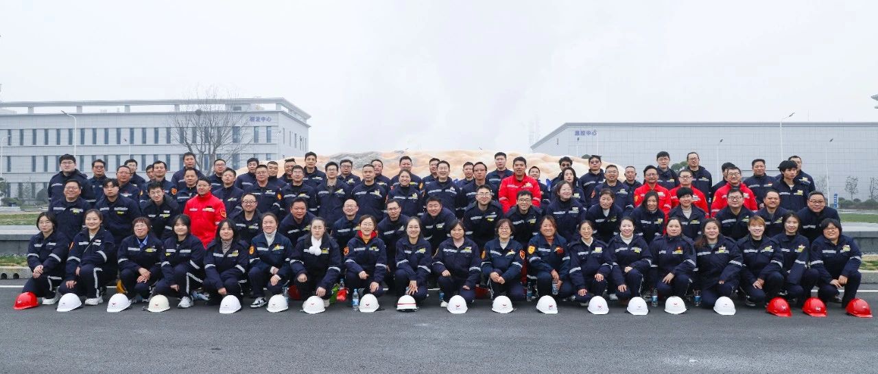 凝聚奮進(jìn)力量，股份公司干部職工參觀田家河新項(xiàng)目